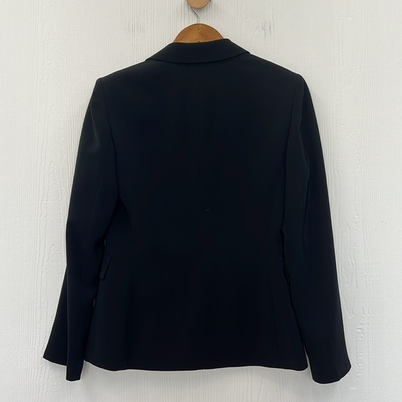 Tahari - Arthur S. Levine Black With Silver Hardware Kne Button Blazer Size 6 - Picture 10 of 10